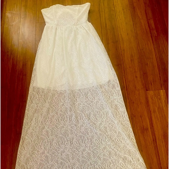 Bailey blue
Twisted bust , sleeveless dress - Picture 1 of 2